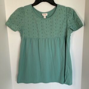 Cat  & Jack green eyelet short sleeve t shirt  girls size XL 14/16